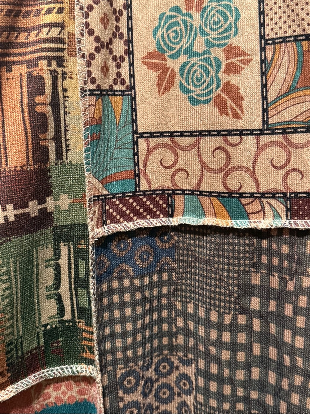 Yak & Yeti NWT Patchwork Print Jumper in Multicolor - Picture 8 of 8
